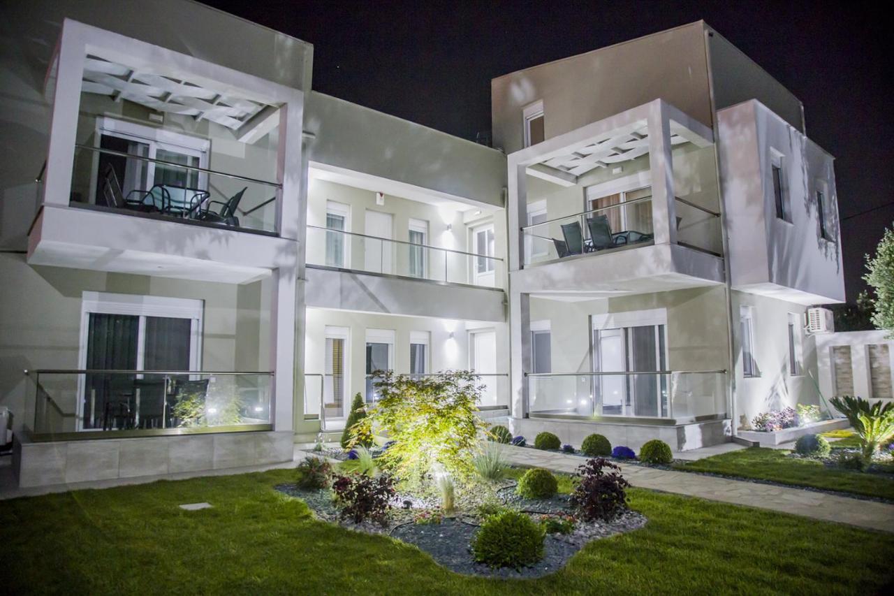 Armonia Resort โอฟรีนีออน ภายนอก รูปภาพ
